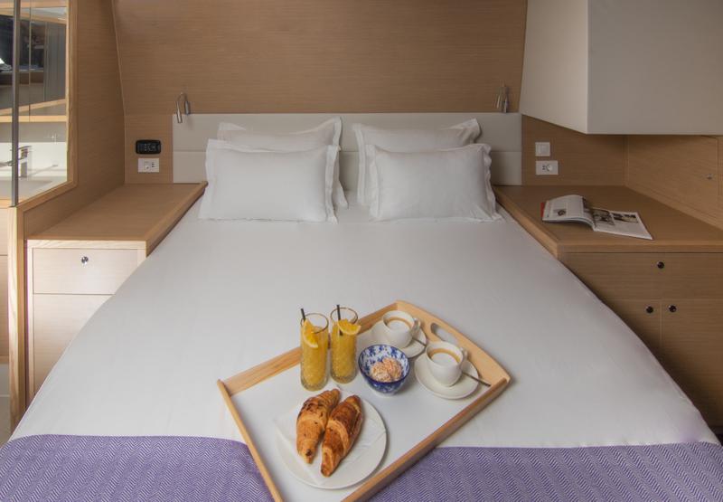 Book yachts online - catamaran - Lagoon 560 - Cool Change - rent