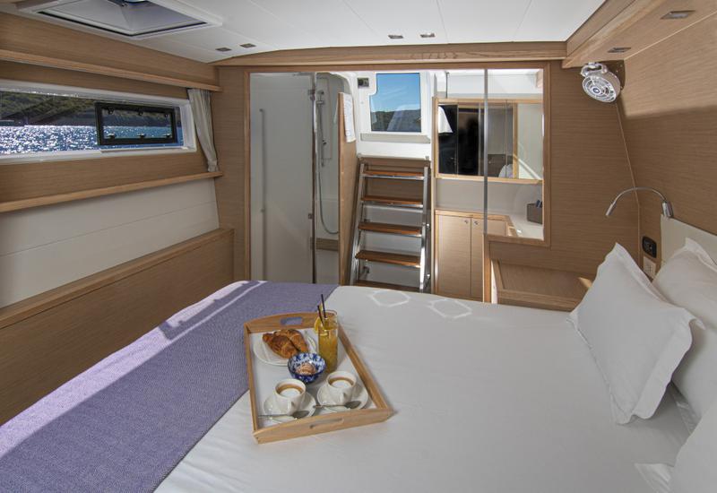 Book yachts online - catamaran - Lagoon 560 - Cool Change - rent