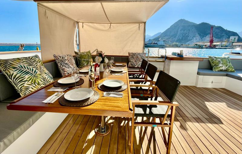 Book yachts online - powercatamaran - Ocean Beast 65 Fly - Inka - rent